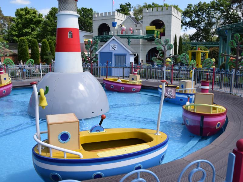Grandpa Pig's Boat Trip