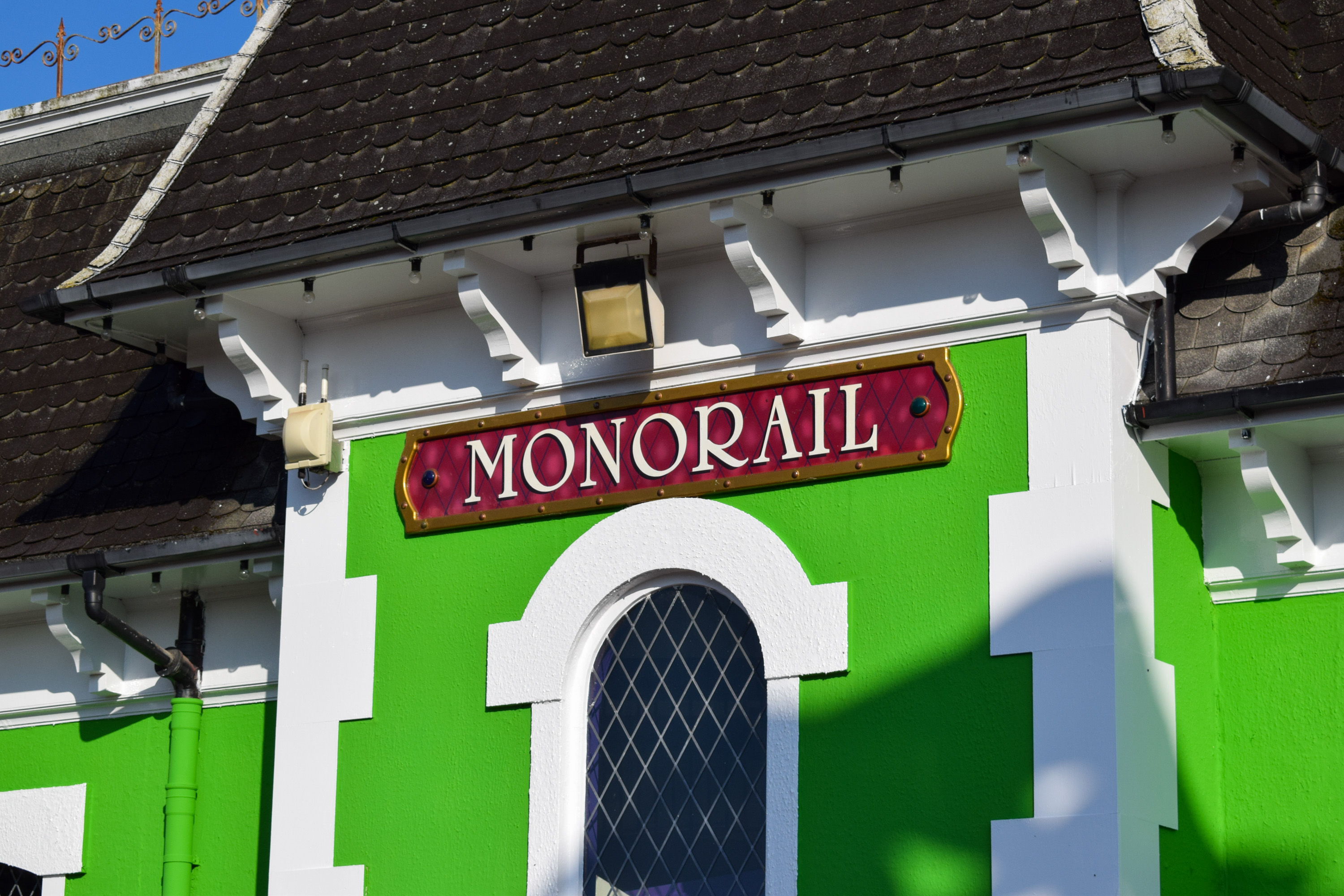 Monorail to Entrance Plaza