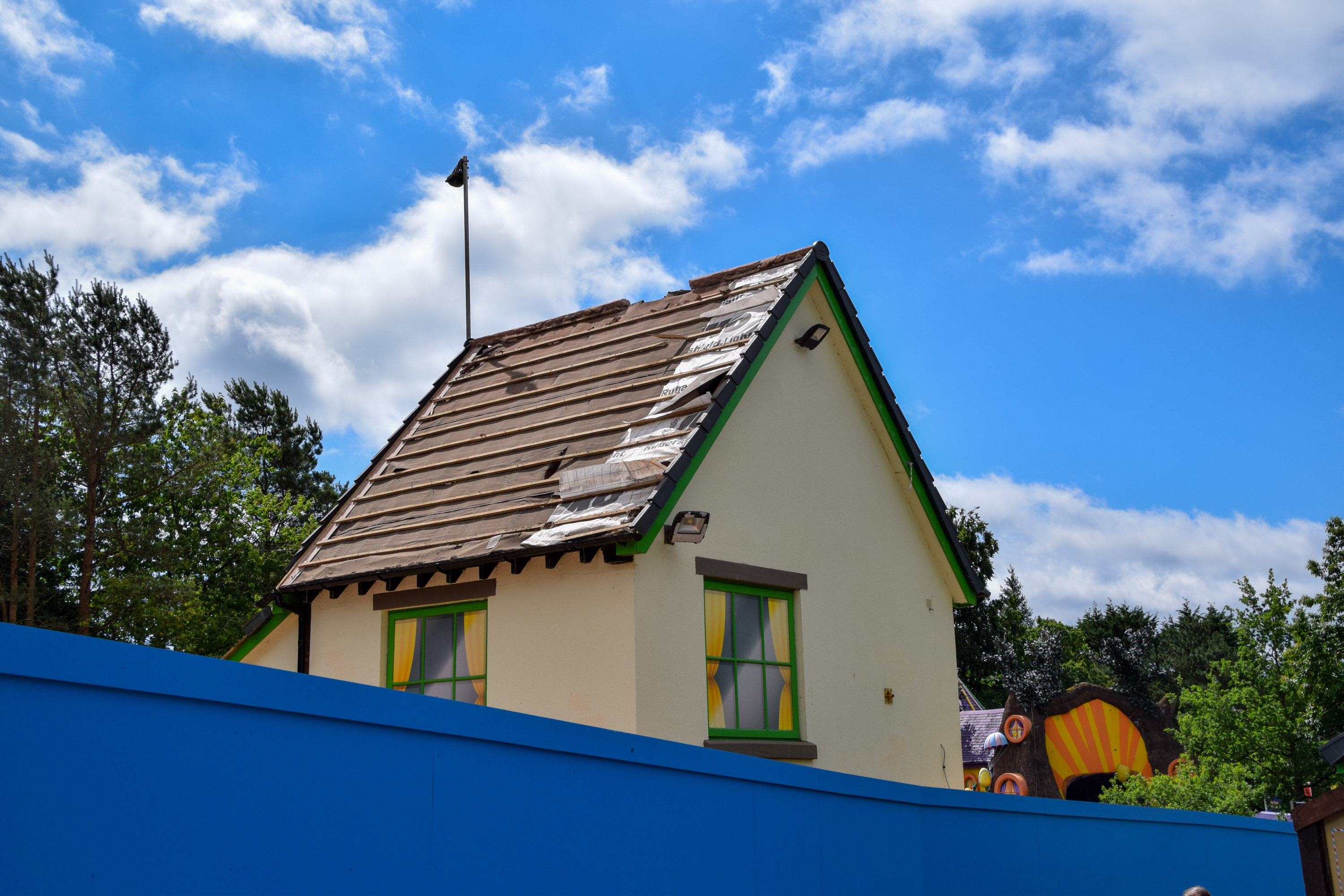 Postman Pat Removal Begins at Alton Towers