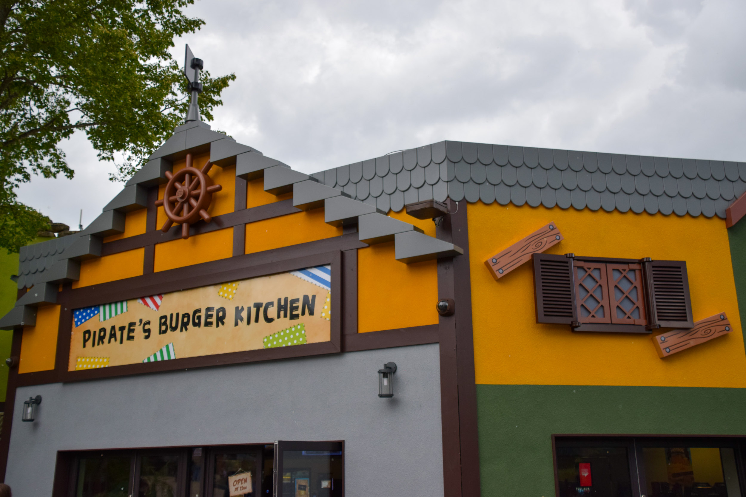 Burger Kitchen Unveils New Look at LEGOLAND Windsor
