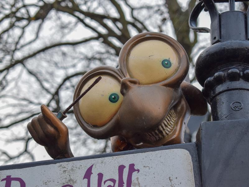 Hocus Pocus Hall Removal Continues