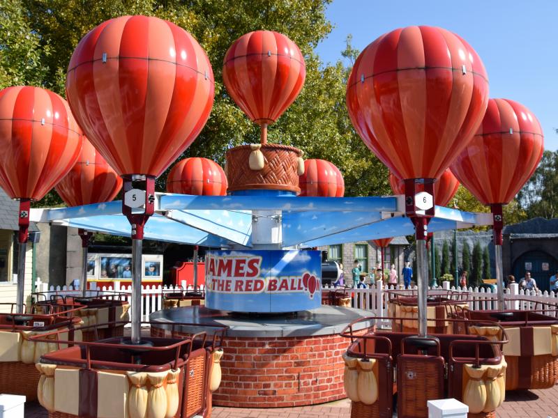 James and the Red Balloon