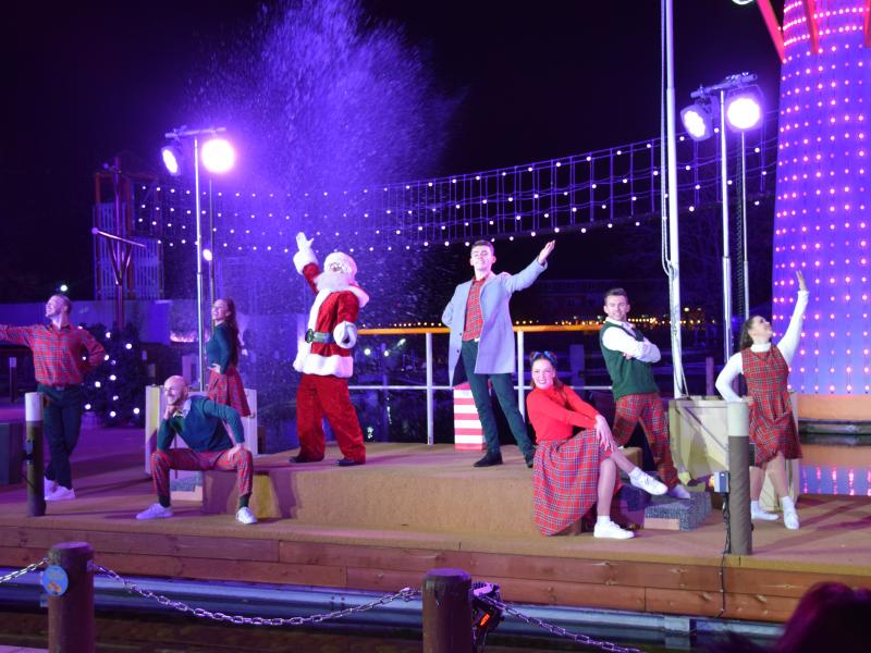 Holiday Harbour Lights Show