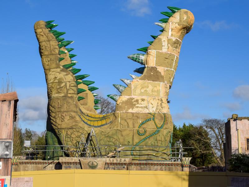 Chessington Drop Tower Crocodile Installed