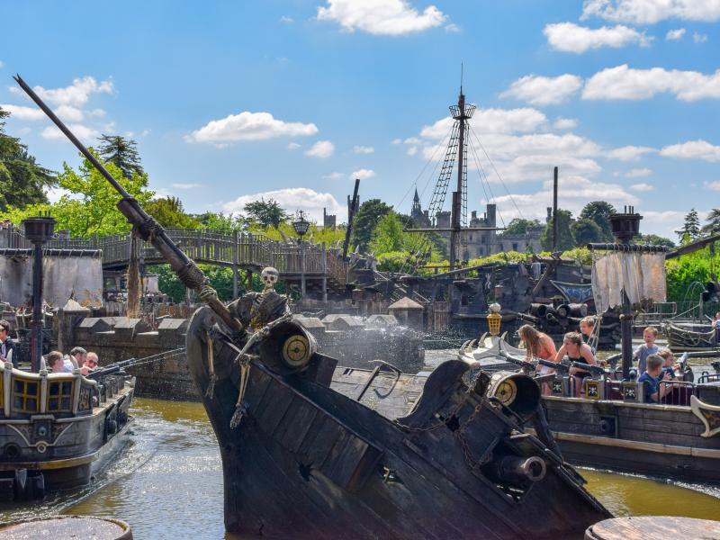 Battle Galleons
