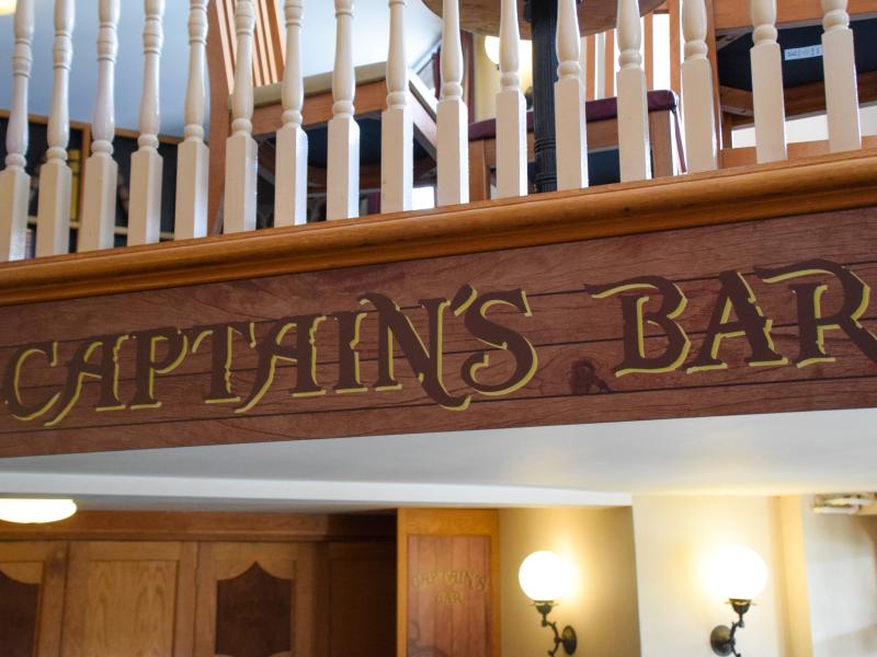 Captains Bar