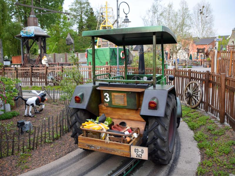 Old Mac Donald's Tractor Fun