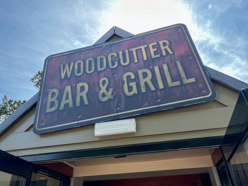 Woodcutters Bar & Grill