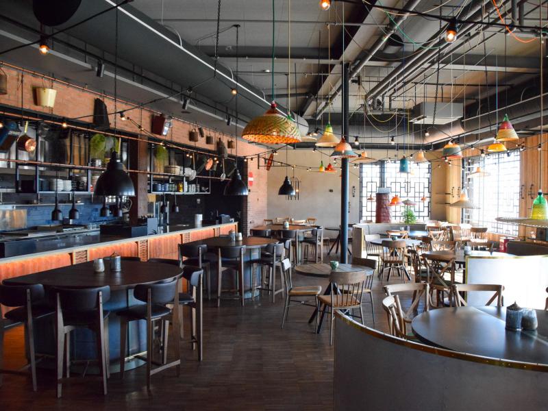 Mei Rose Rooftop Bistro