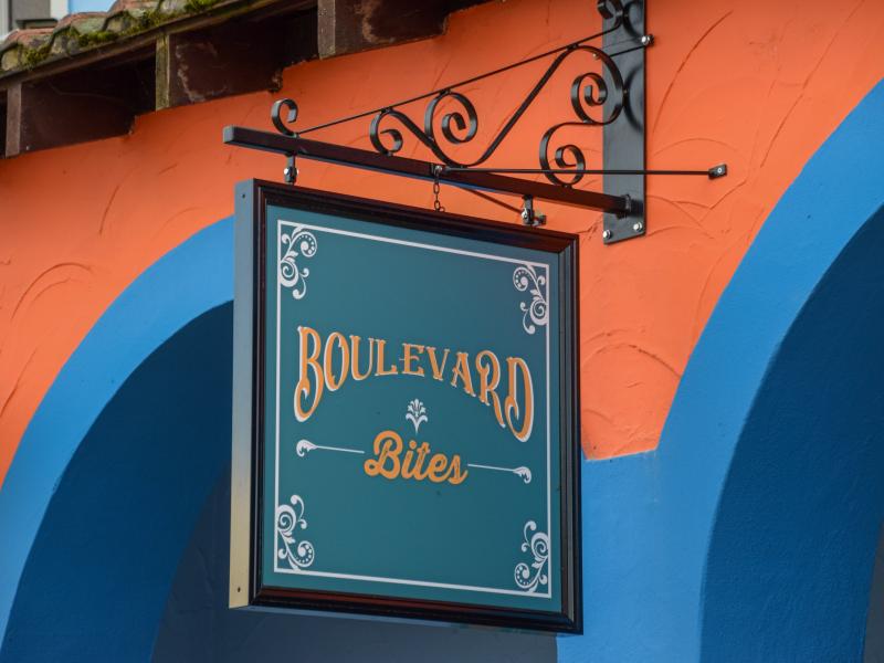 Boulevard Bites
