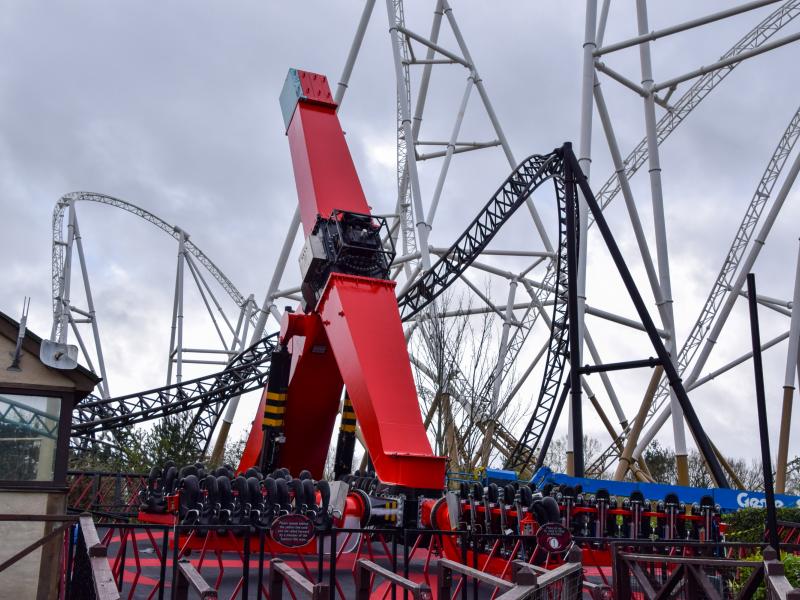 Thorpe Park Samurai Repaint Continues