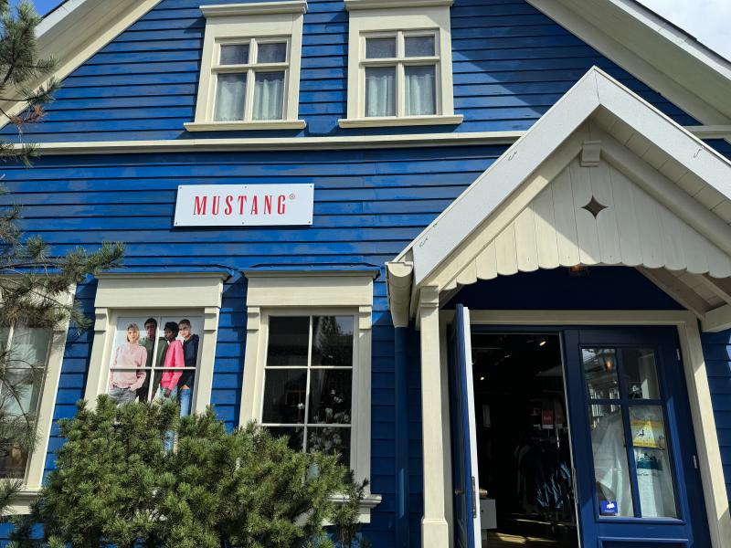 Fallegur Mustang Shop