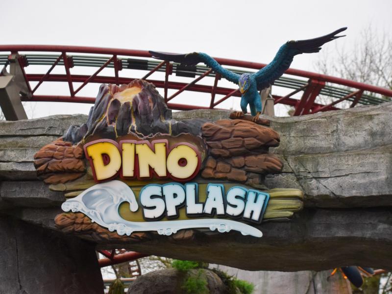 DinoSplash