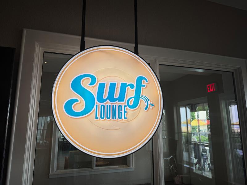 Surf Lounge