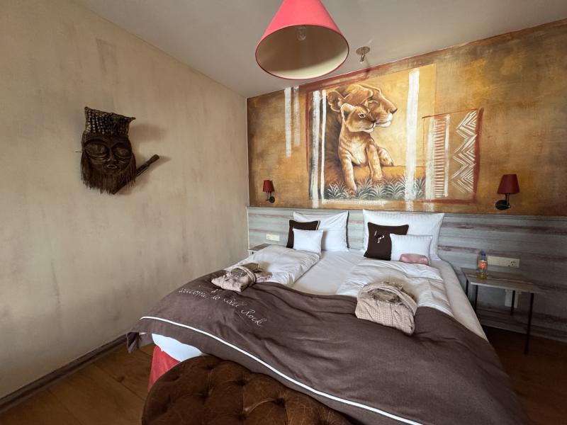 Bell Rock Themed Suite