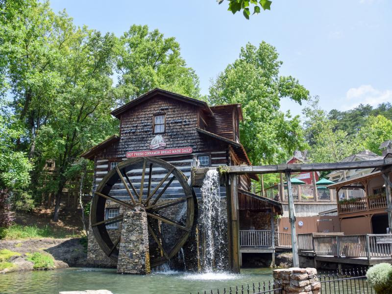 Grist Mill & Cinnamon Bread