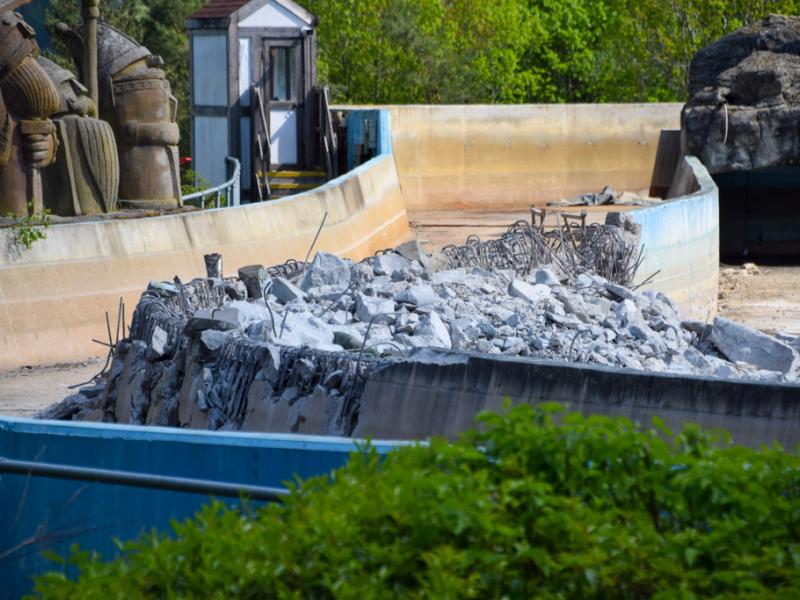 Vikings River Splash Demolition Reaches 60 Percent Complete