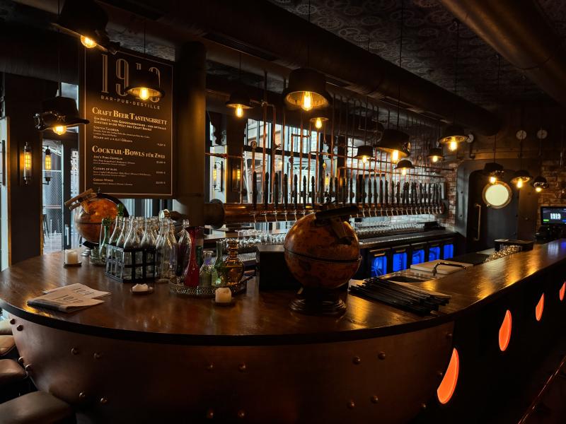 Bar 1919