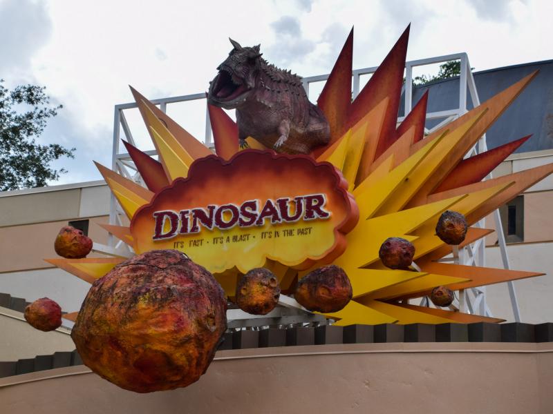 DINOSAUR