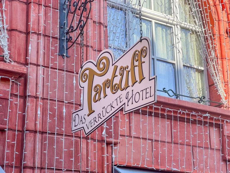 Das verrückte Hotel Tartüff