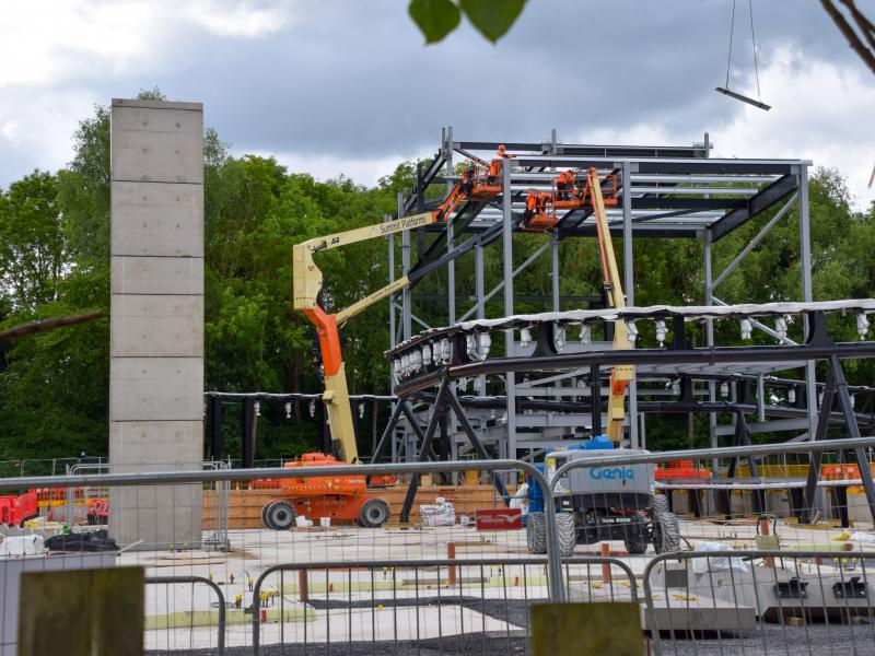 World of Minecraft Station Structure Begins Installation