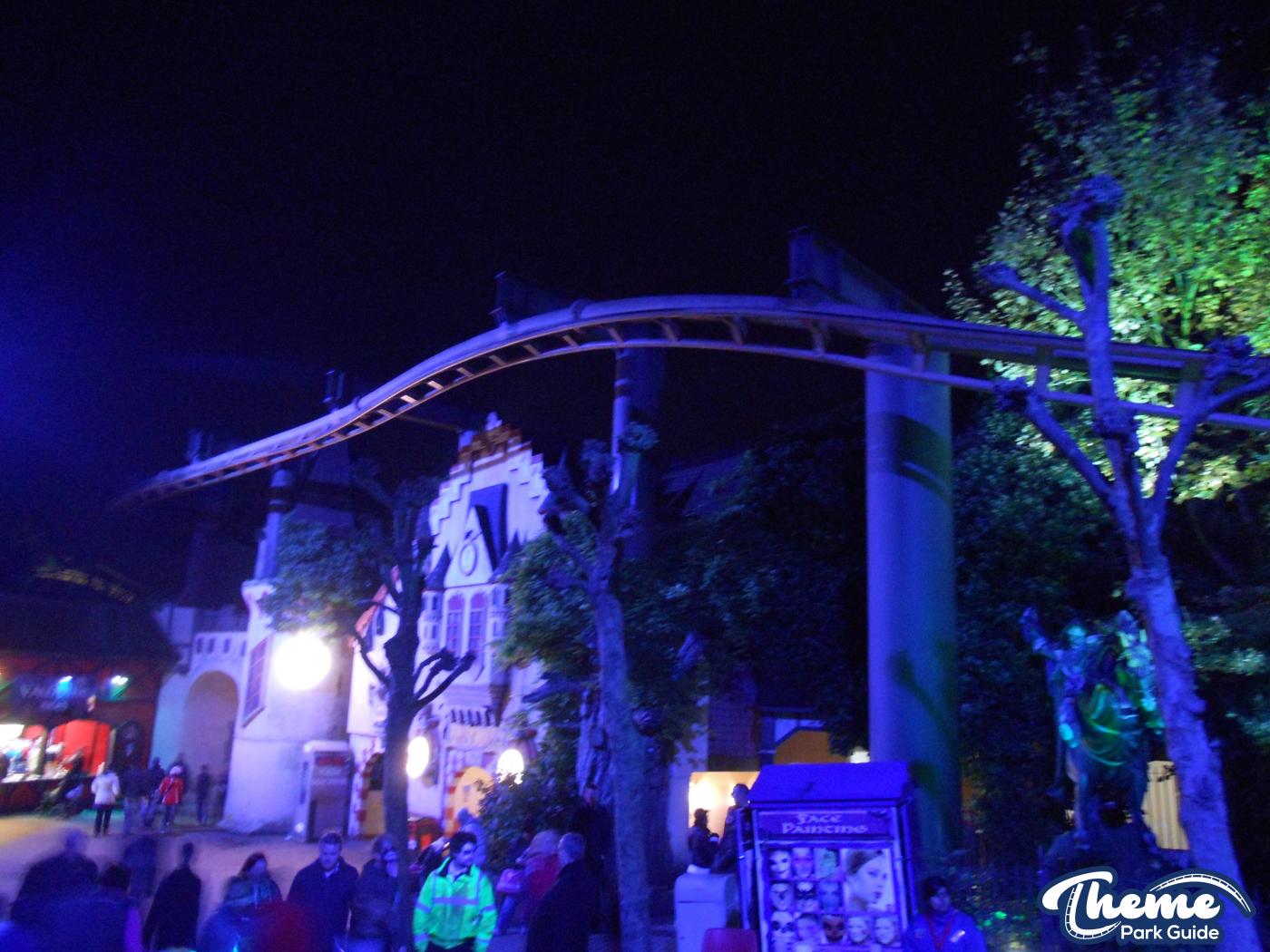 Chessington World Of Adventures - Hocus Pocus 2012