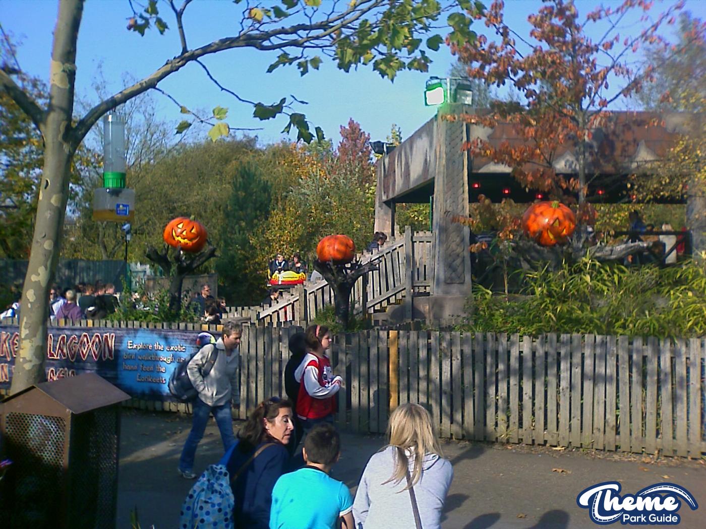 Chessington World Of Adventures - Hocus Pocus 2011