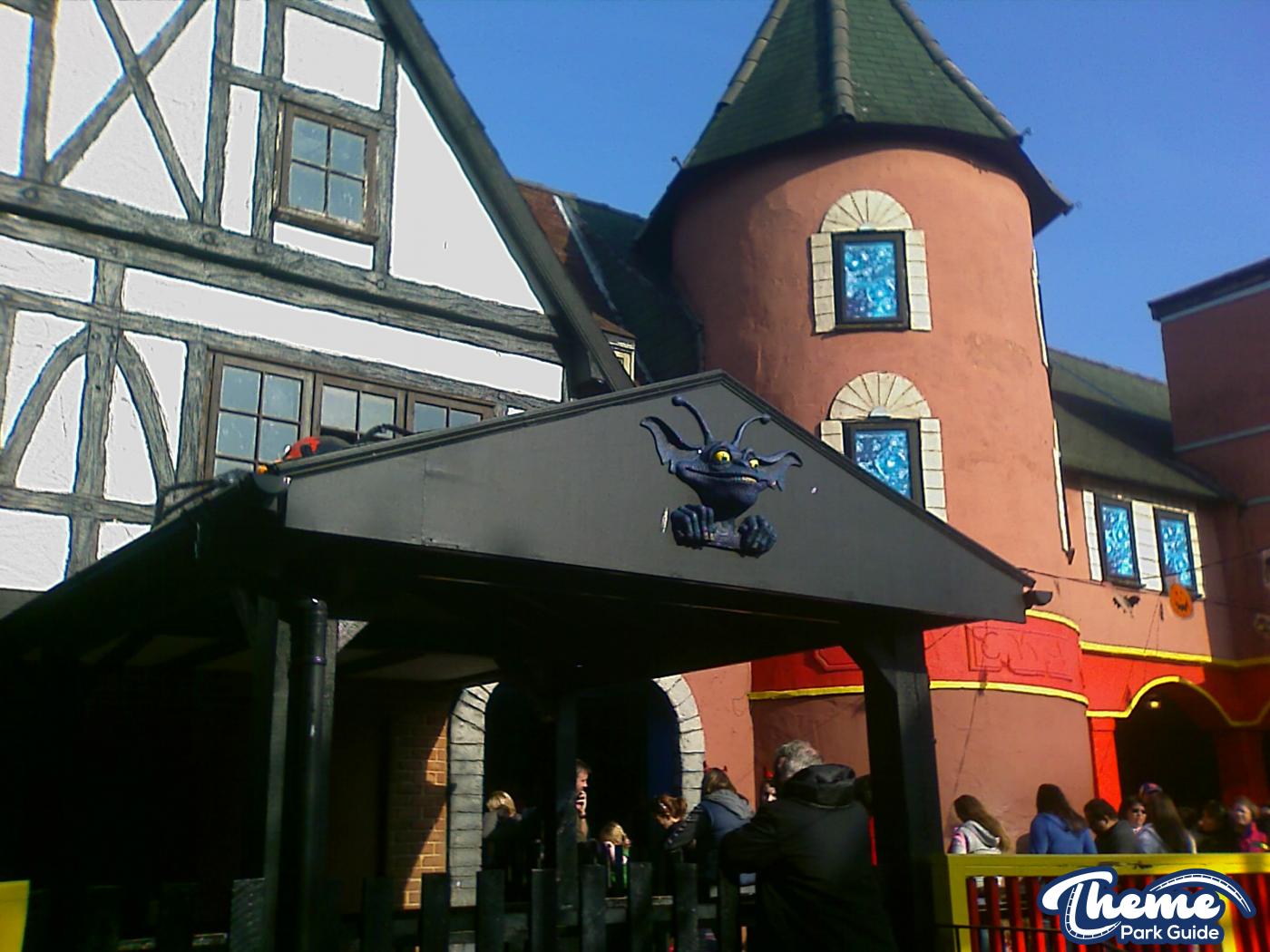 Chessington World Of Adventures - Hocus Pocus 2011