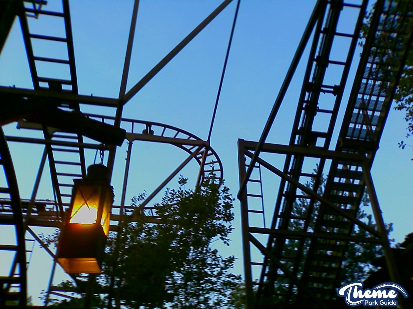 Chessington World Of Adventures - Hocus Pocus 2011