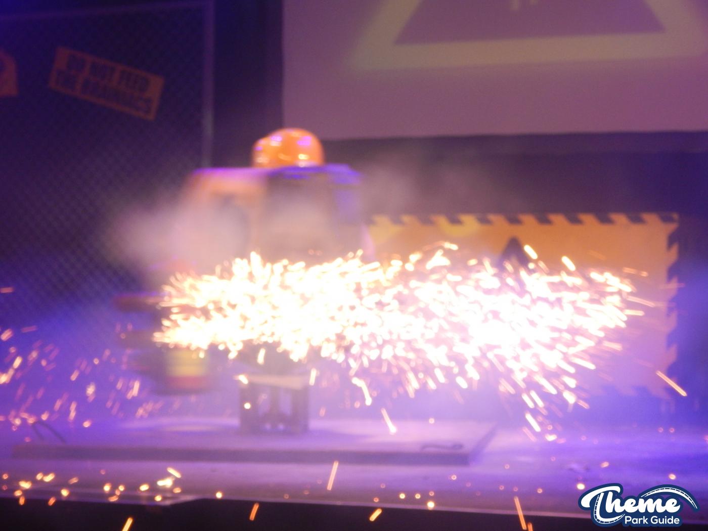 Thorpe Park - Thorpe Park Brainiac Live 2015