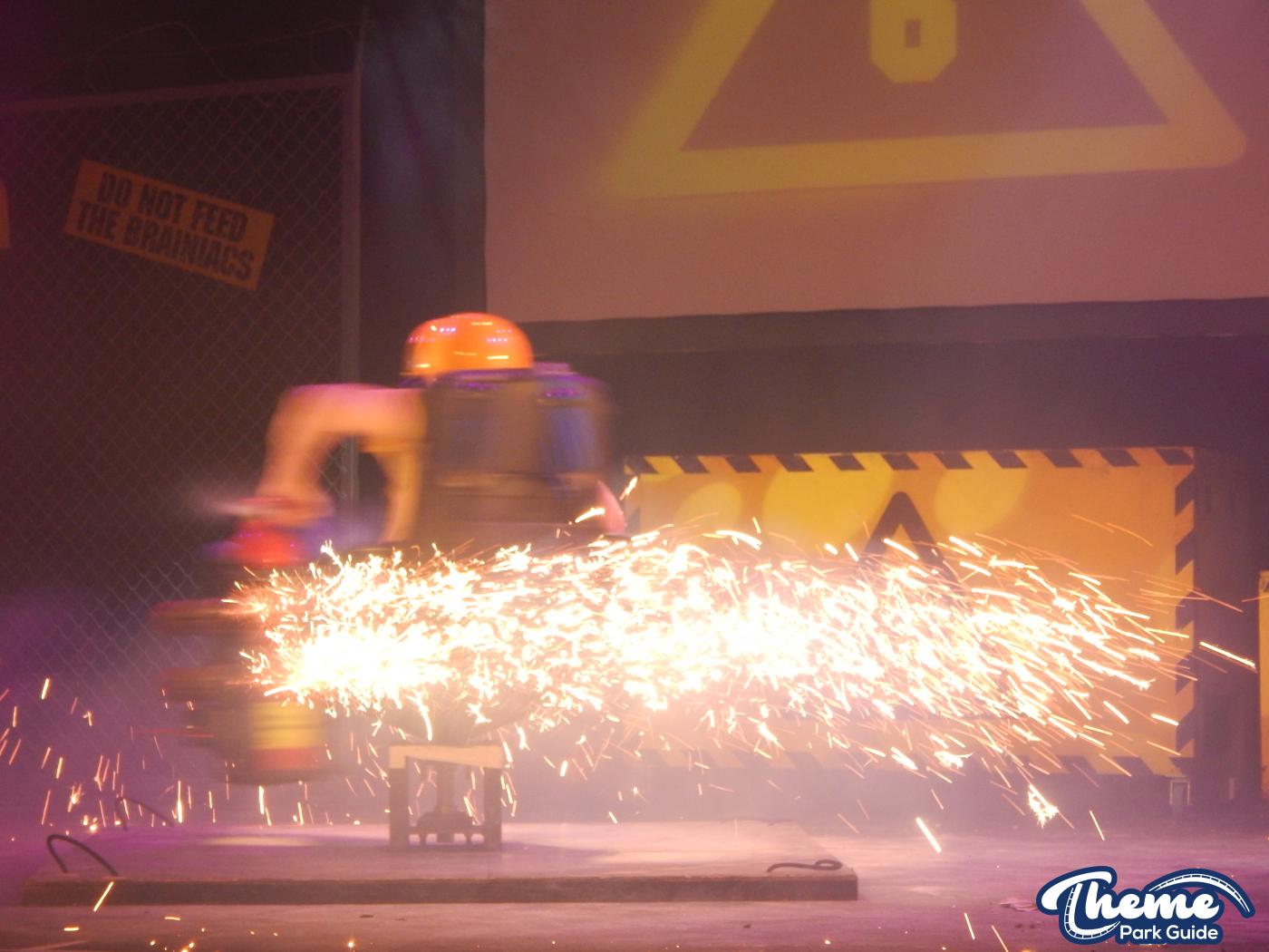 Thorpe Park - Thorpe Park Brainiac Live 2015