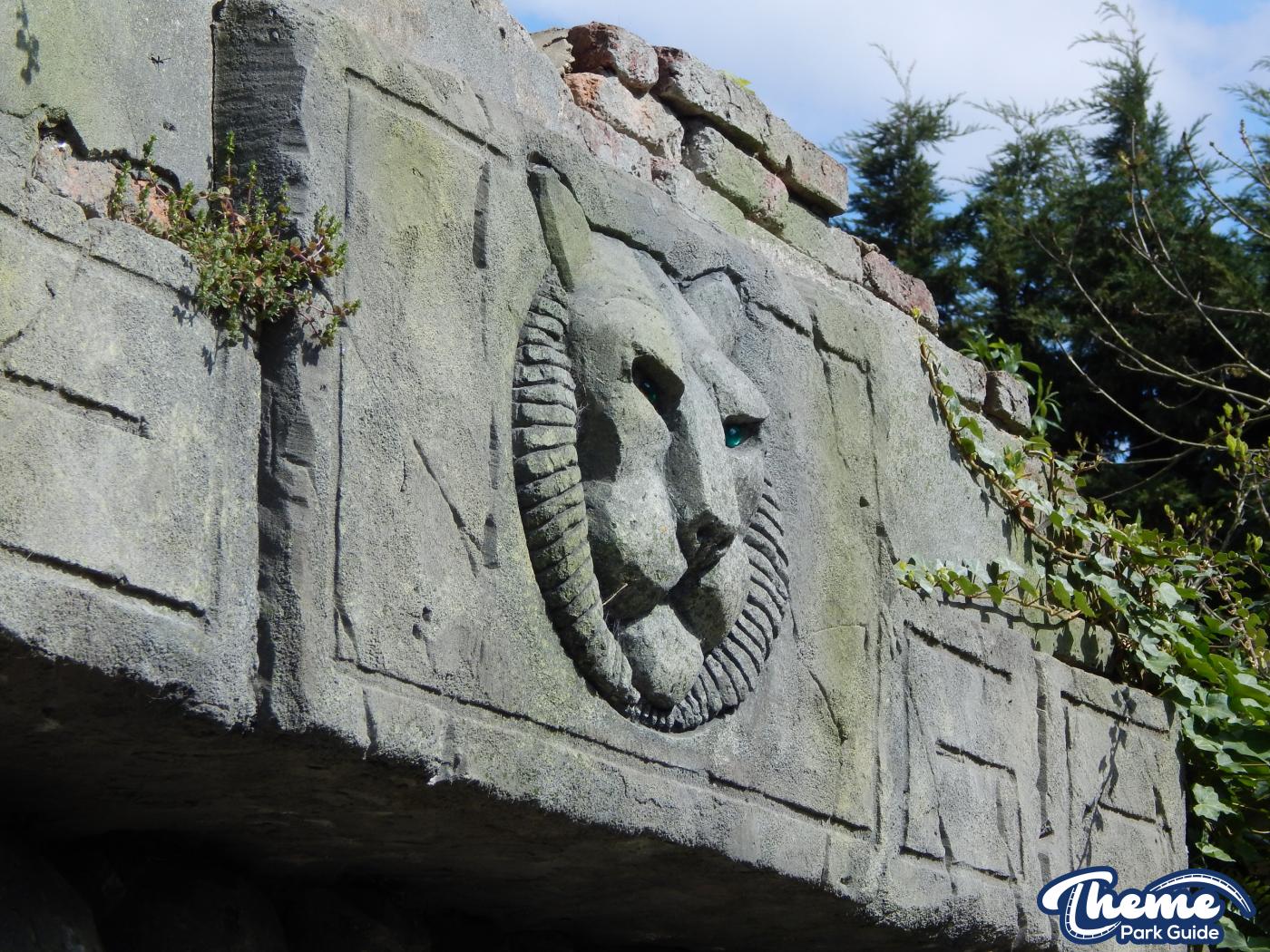 Trail of the Kings - Chessington Zoo