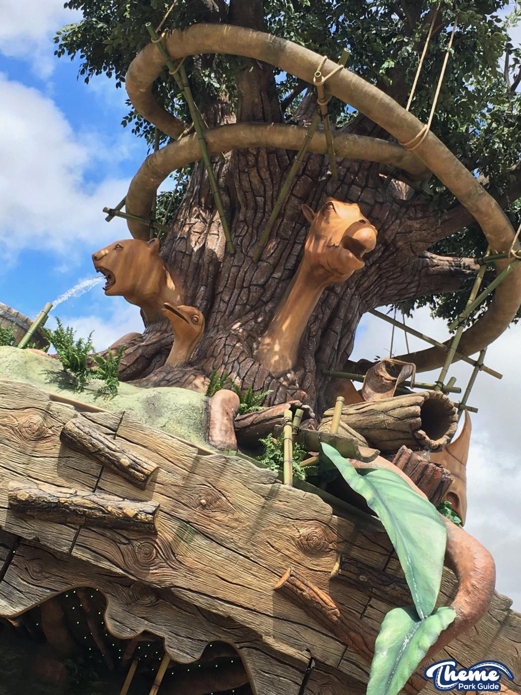 , Adventure Tree Carousel Water Effects