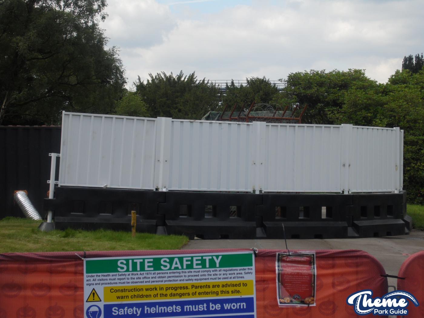 Alton Towers - Scarefest Construction (13/08/17)