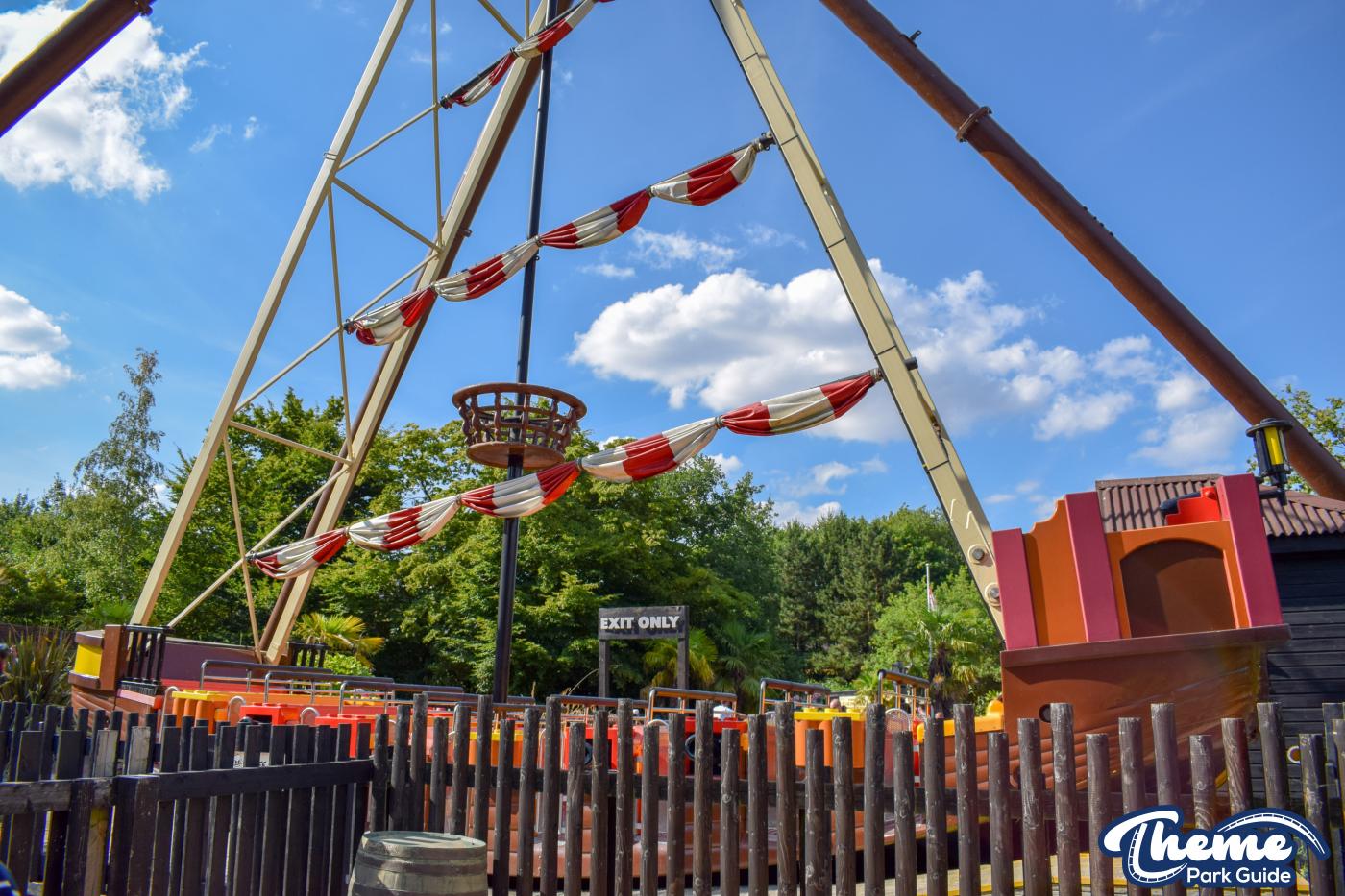 Jolly Rocker - Pirate Shores