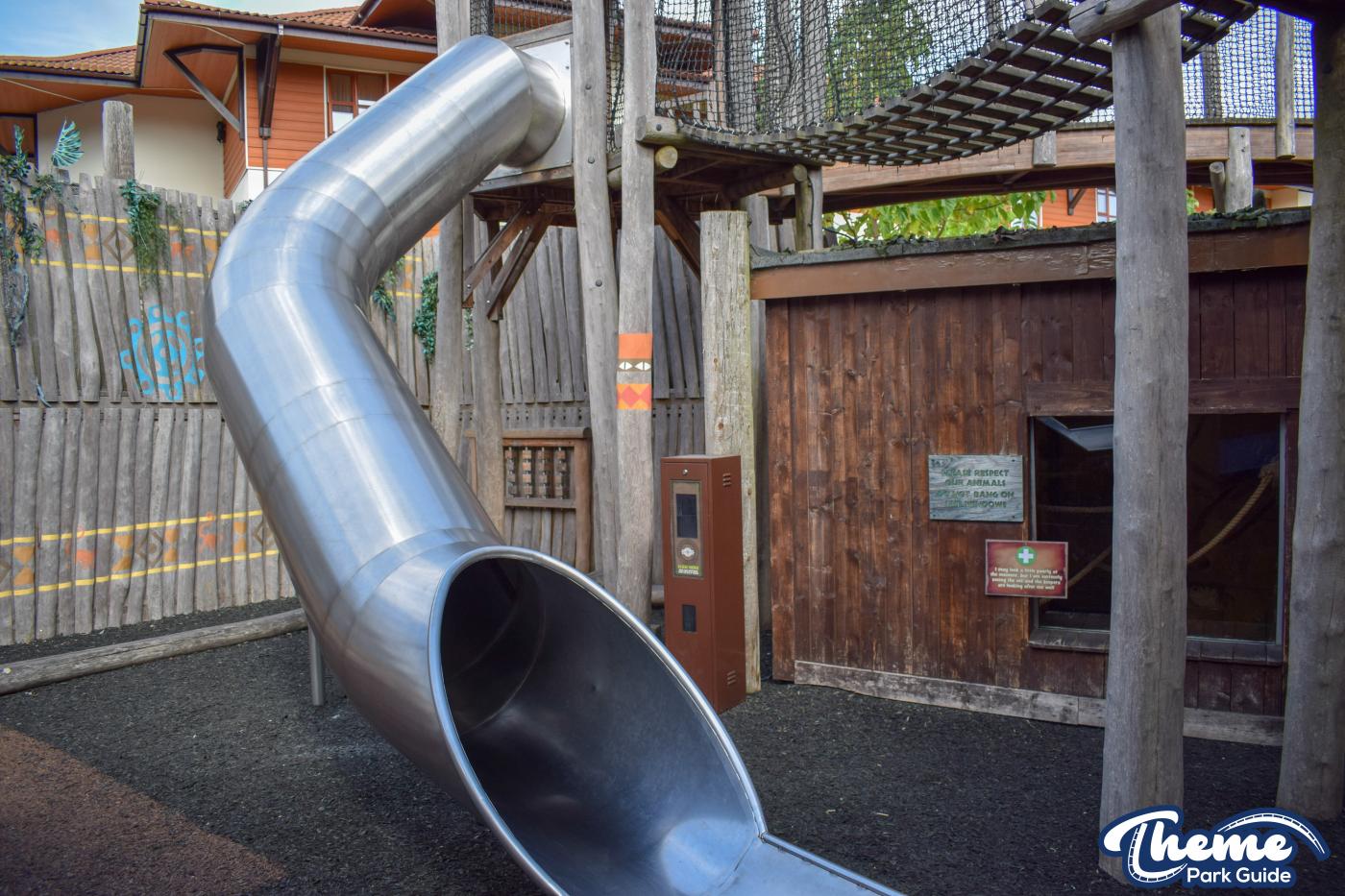 AMAZU: Treetop Adventure - Chessington Zoo