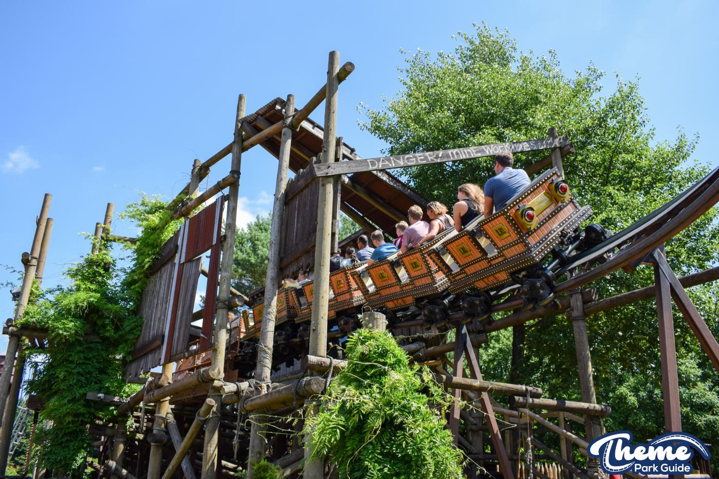 Runaway Mine Train - Katanga Canyon