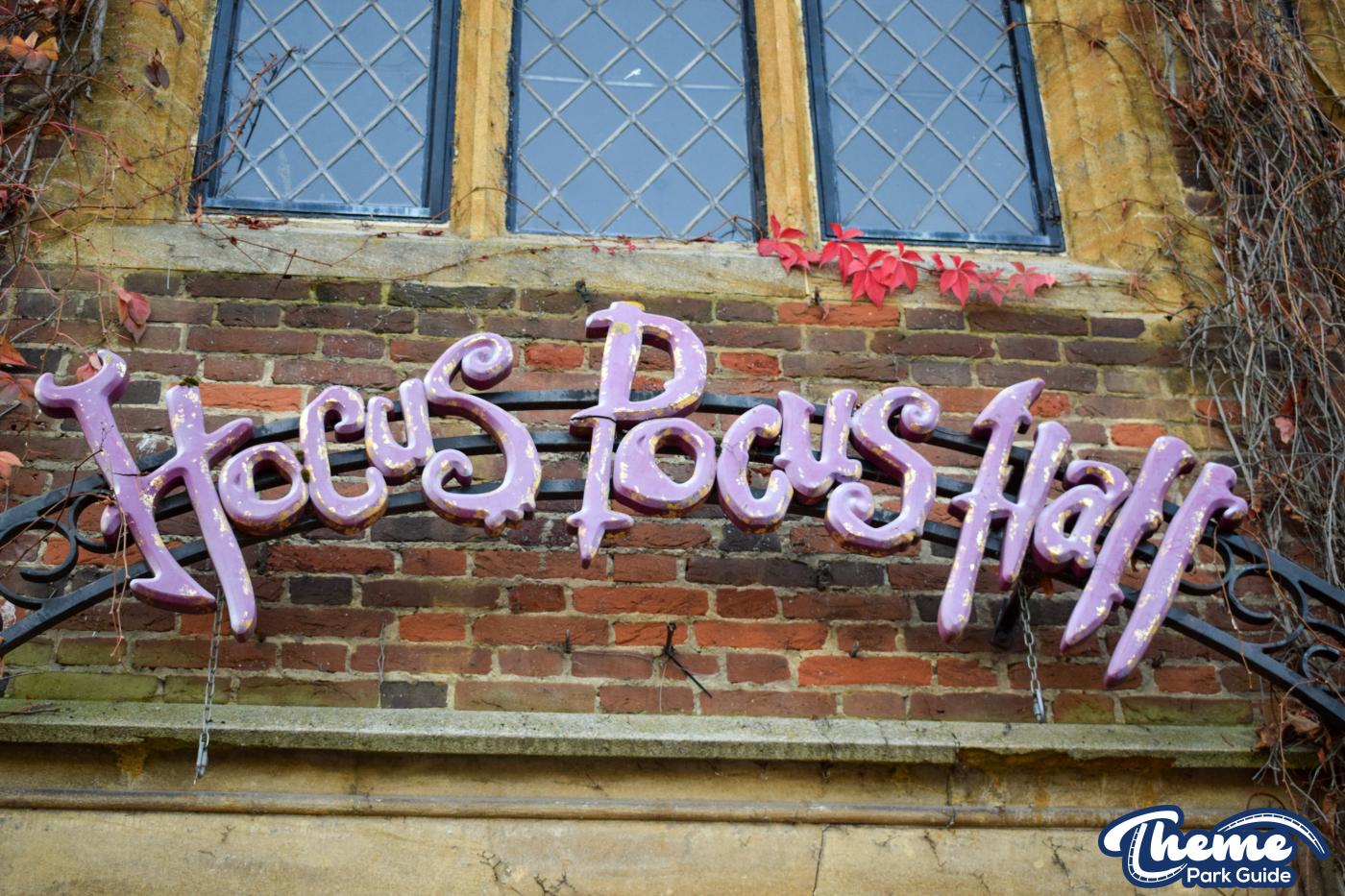 Hocus Pocus Hall -