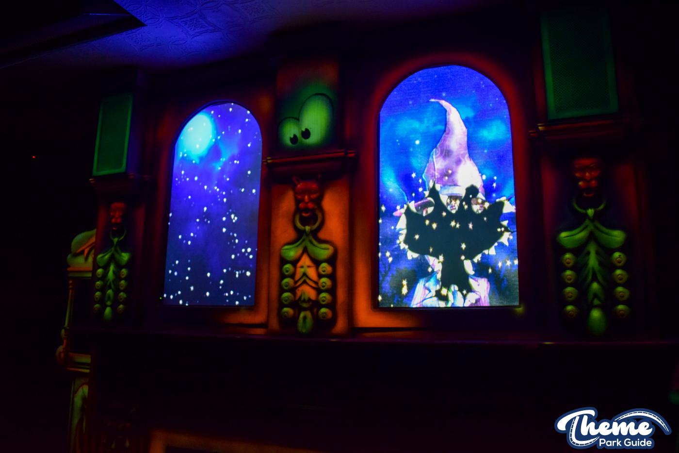 Hocus Pocus Hall -