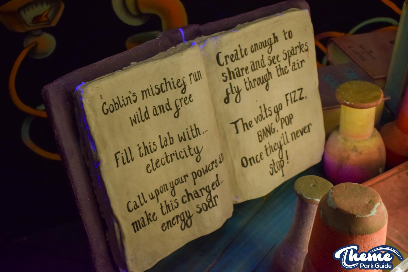 Hocus Pocus Hall -