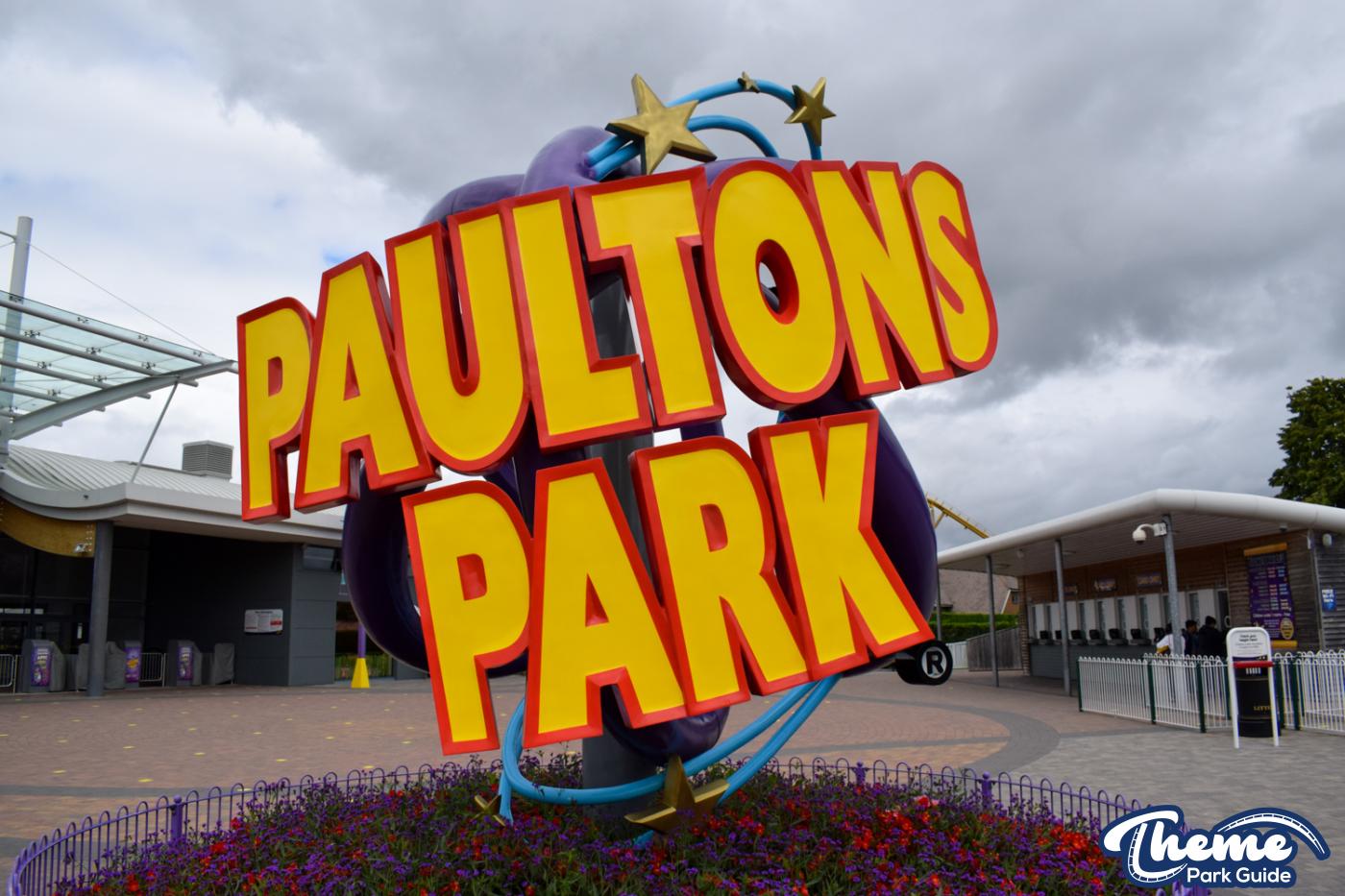 <p>Paultons Park</p>