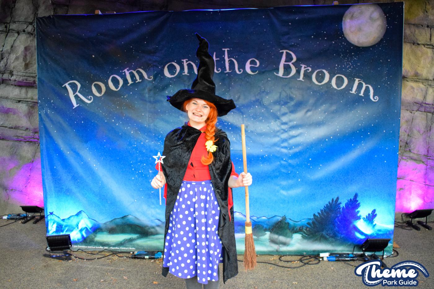 Room on The Broom Spooky Story Time -
