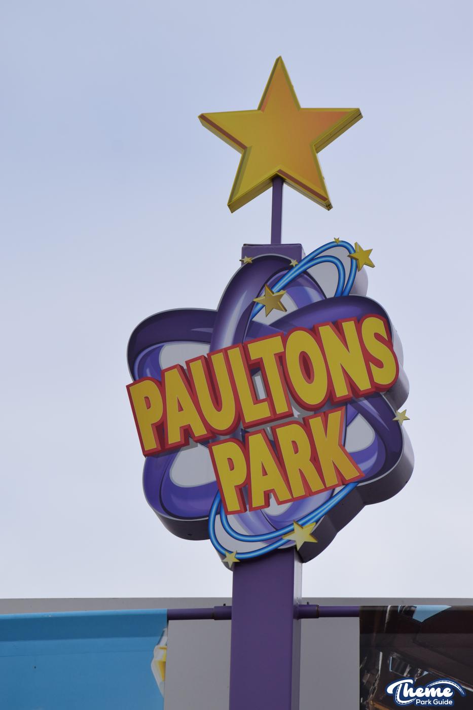 <p>Paultons Park</p>