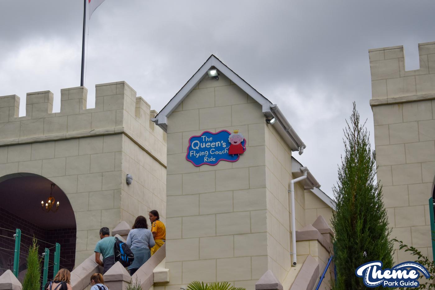 <p>Paultons Park</p>
