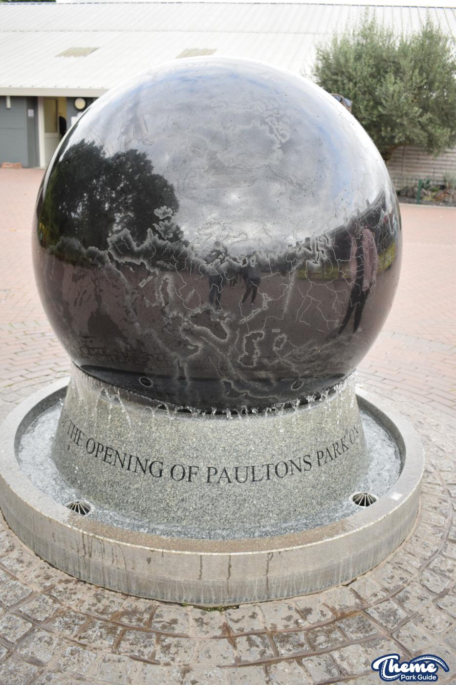<p>Paultons Park</p>