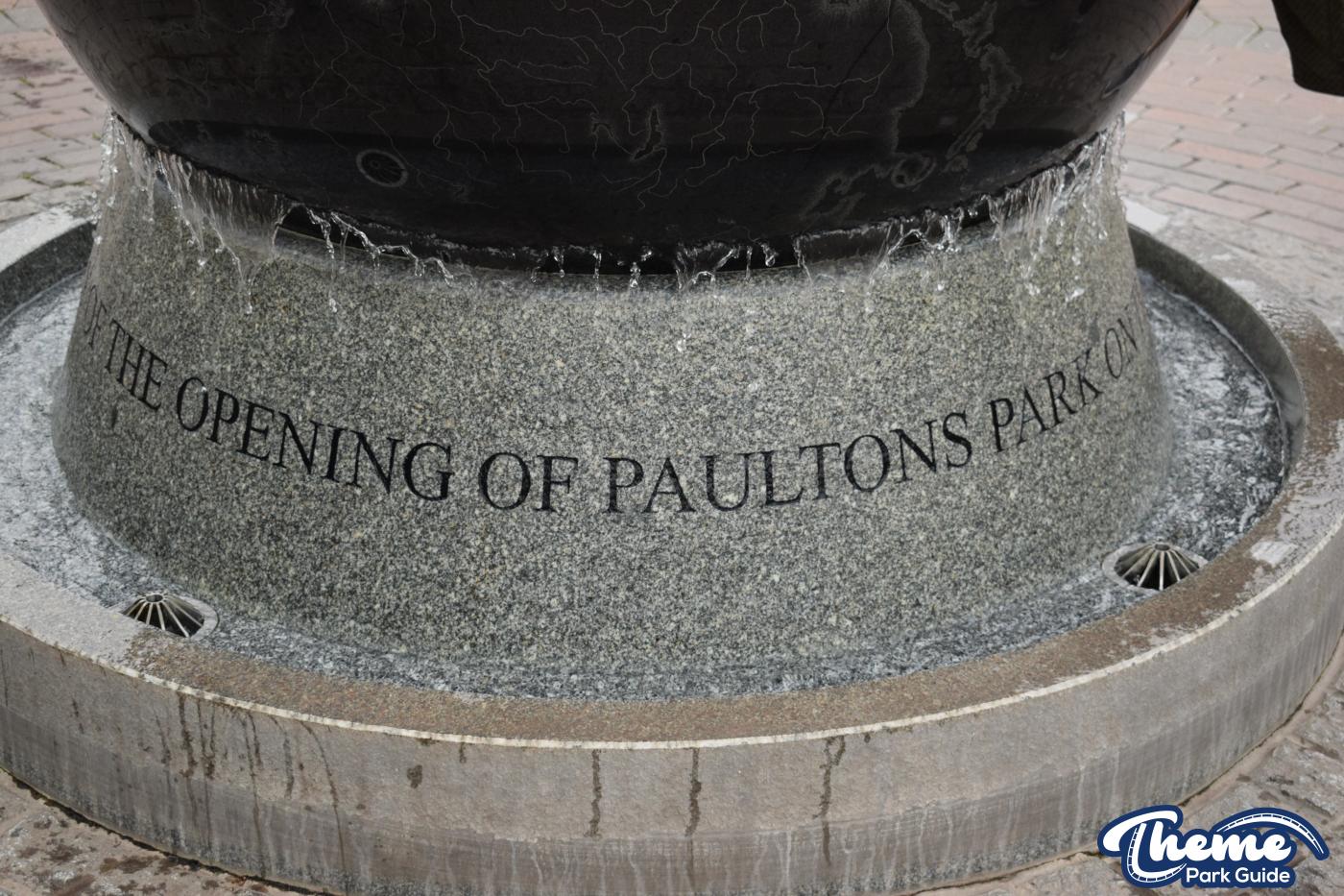 <p>Paultons Park</p>