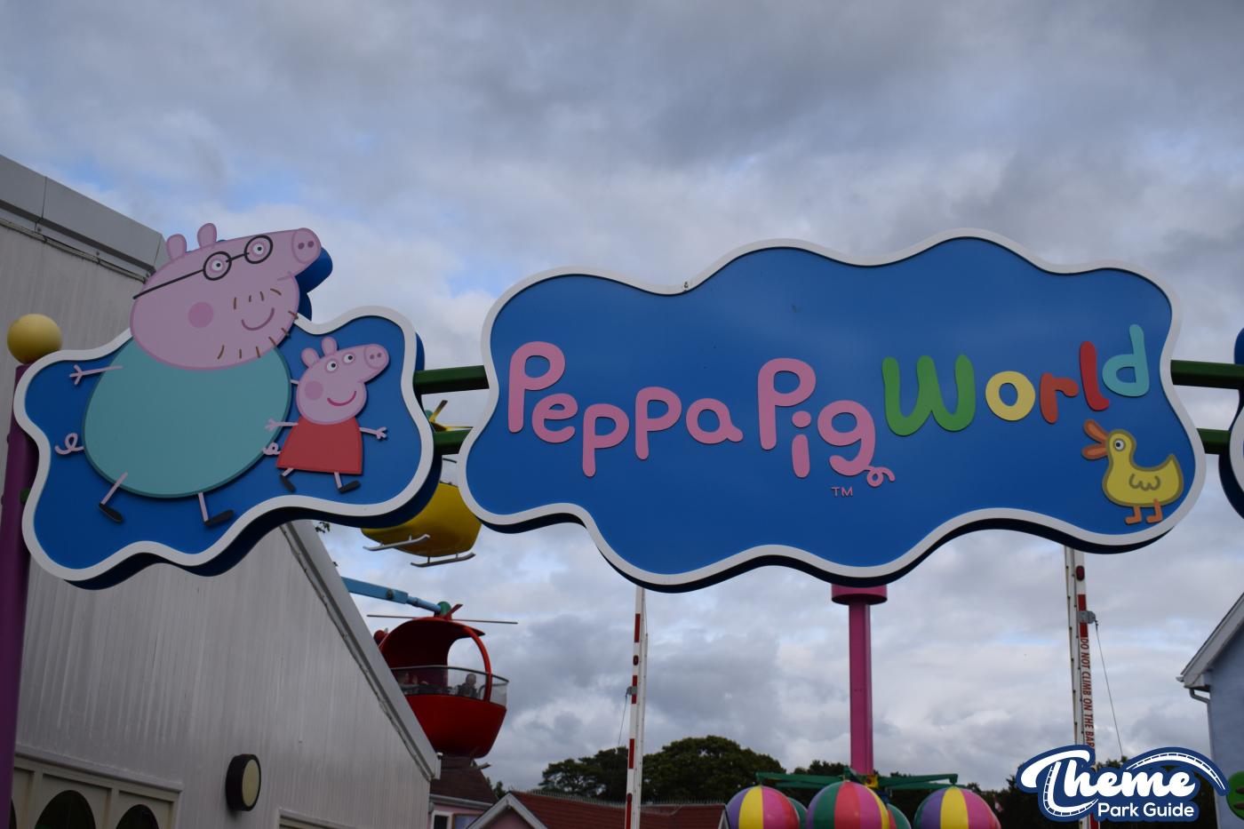<p>Paultons Park</p>