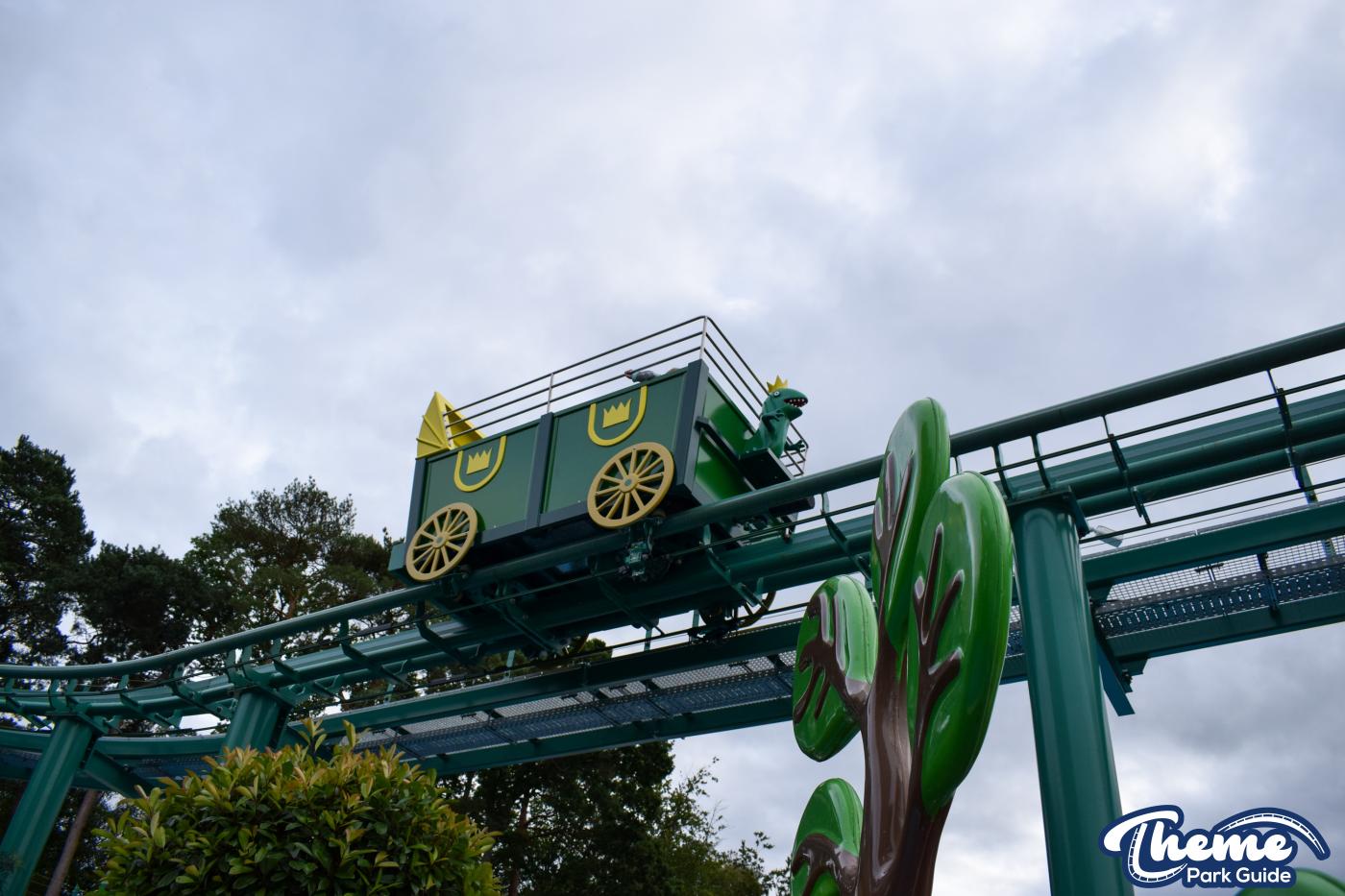 <p>Paultons Park</p>