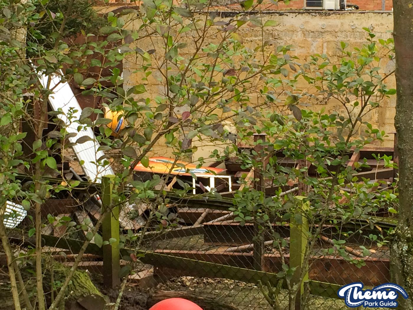 New Theming Structures Built For Scorpion Express