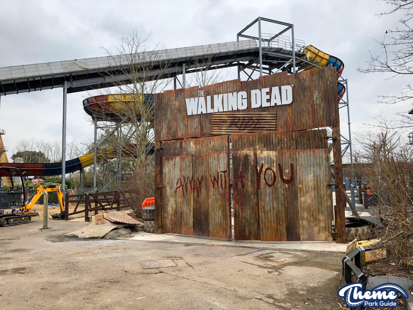 Walking Dead The Ride Theming - A Closer Look
